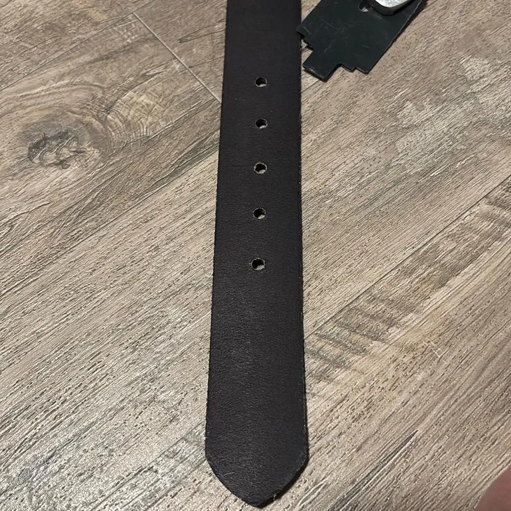 American Bison Genuine leather, dark brown, brushed nickle buckle. 5 hole belt